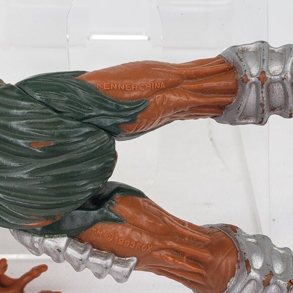 Complete 1993 Kenner Aliens vs Predator Cracked Tusk Predator Action Figure 90s - Picture 7 of 9